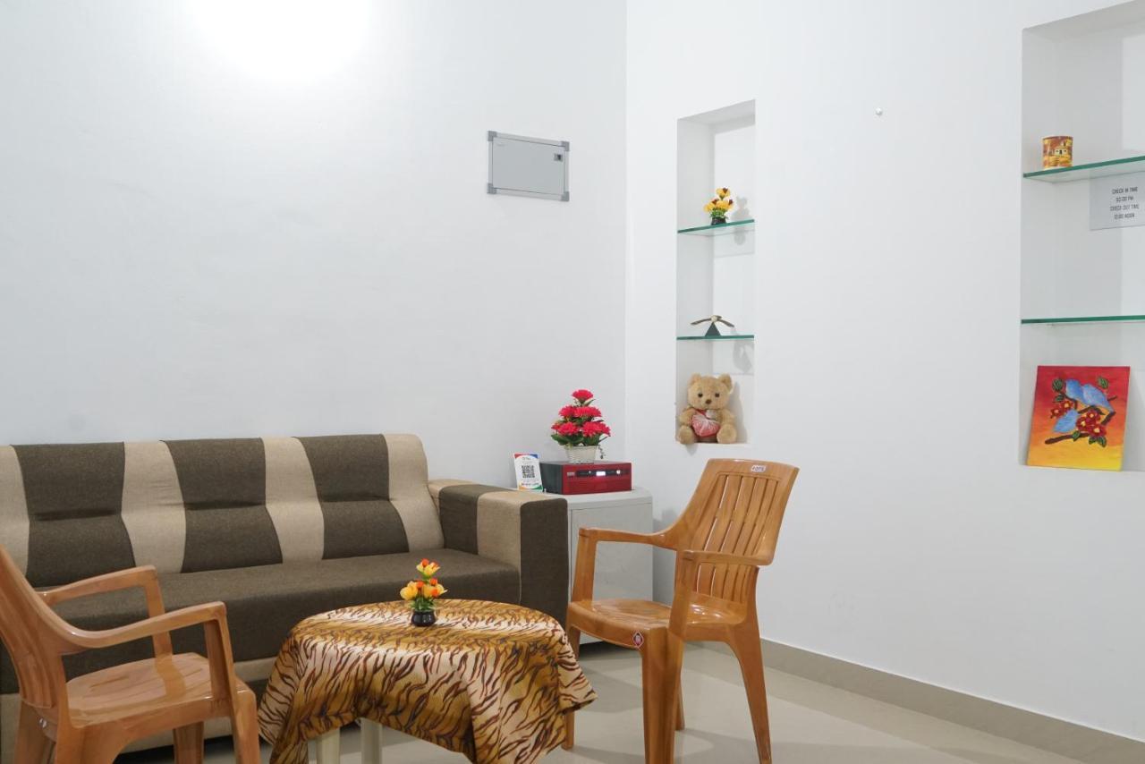 Pearl Inn Kottakkal Exteriér fotografie