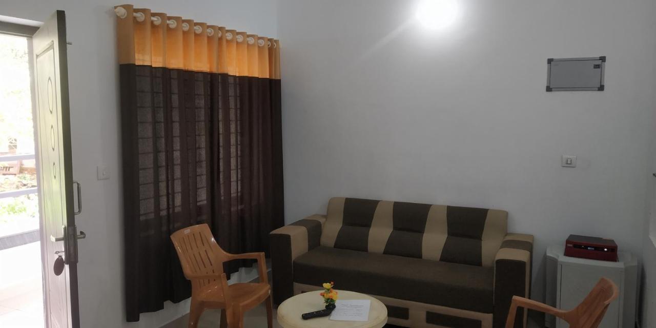 Pearl Inn Kottakkal Exteriér fotografie